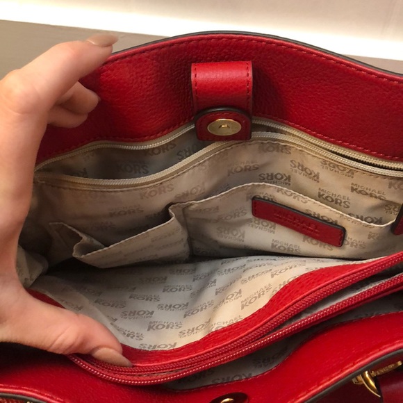 Michael Kors purse - Picture 5 of 7